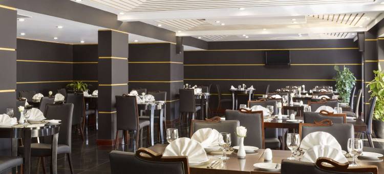 奎姆海滩温德姆华美达酒店(Ramada by Wyndham Qurum Beach)图片