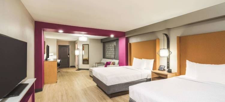 查塔努加汉密尔顿广场拉昆塔温德姆套房酒店(La Quinta Inn & Suites by Wyndham Chattanooga-Hamilton Place)图片