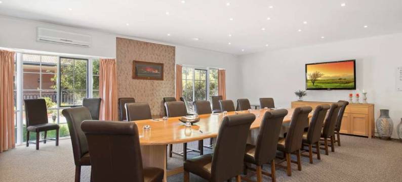 COUNTRY PLAZA 霍尔斯山谷国家广场大厅间隙(Country Plaza Halls Gap)图片