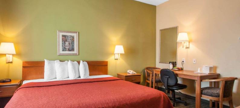 乔普林 I-44 凯艺酒店(Quality Inn Joplin I-44)图片