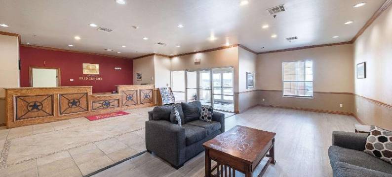 布里奇波特伊克诺旅馆套房酒店(Econo Lodge Inn & Suites Bridgeport)图片