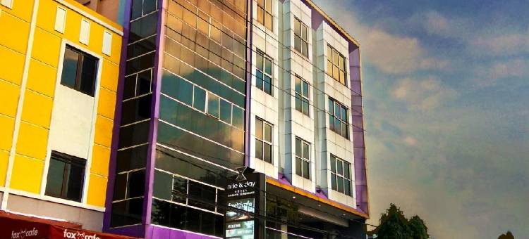 泗水朝晚酒店-古农萨里(Nite & Day Surabaya - Gunungsari)图片