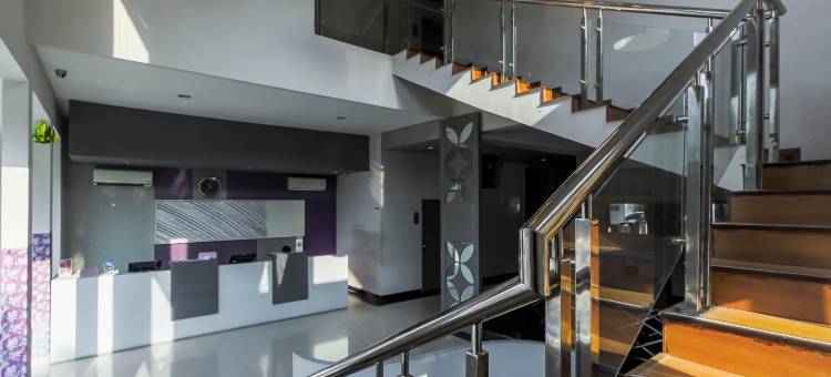 果阿桑亚拉吉红多兹酒店(RedDoorz Near Goa Sunyaragi)图片