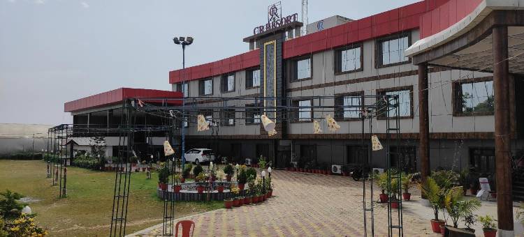 Bahraich Hotel C R Resort图片