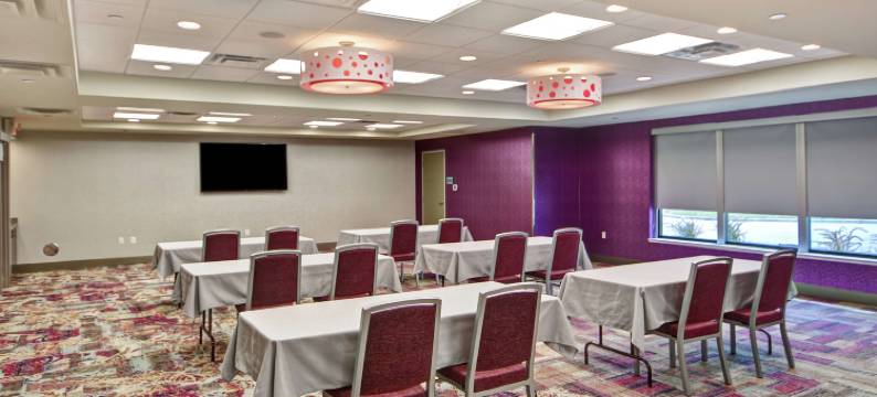 KCI机场希尔顿惠庭酒店(Home2 Suites by Hilton - Kansas City Airport)图片