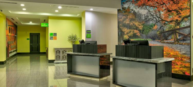 拉伯克西南拉昆塔温德姆套房酒店(La Quinta Inn & Suites by Wyndham Lubbock Southwest)图片