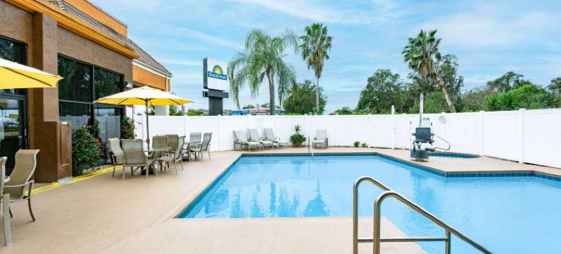 北奥兰多/卡塞尔贝里戴斯酒店(Days Inn by Wyndham N Orlando/Casselberry)图片