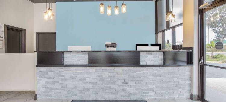 北奥兰多/卡塞尔贝里戴斯酒店(Days Inn by Wyndham N Orlando/Casselberry)图片