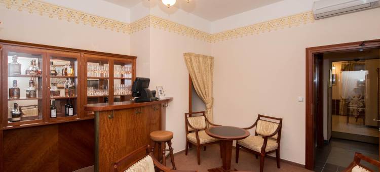 阿括斯市区酒店(Alqush Downtown Hotel)图片