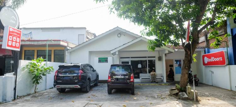 红门酒店清真@格里亚梅尔博坦德马克(RedDoorz Syariah @ Griya Merbotan Demak)图片