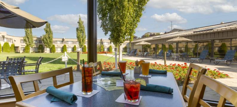 大学贝斯特韦斯特优质酒店(Best Western Plus University Inn)图片