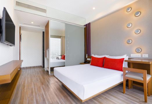 Lemon Tree Hotel, Kalina BKC, Mumbai Hotel Overview