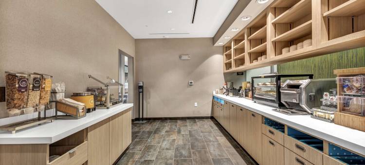 罗利州立竞技场希尔顿惠庭酒店(Home2 Suites by Hilton Raleigh West Lenovo Center)图片