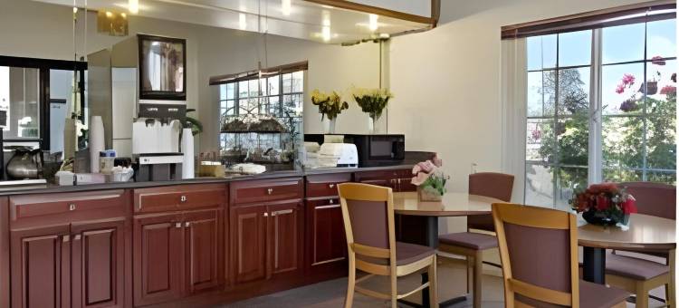 安大略速8酒店(Hotel Seville - Ontario Airport/Chino)图片