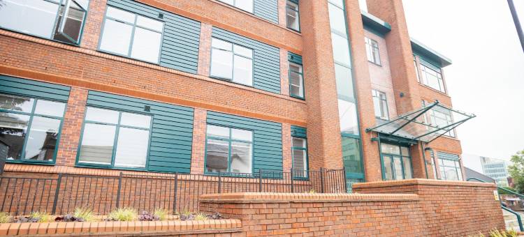 Deluxe & Chic 1 & 2 Bed Apts near Heathrow, Legoland, & Windsor Slough by Belvilla图片