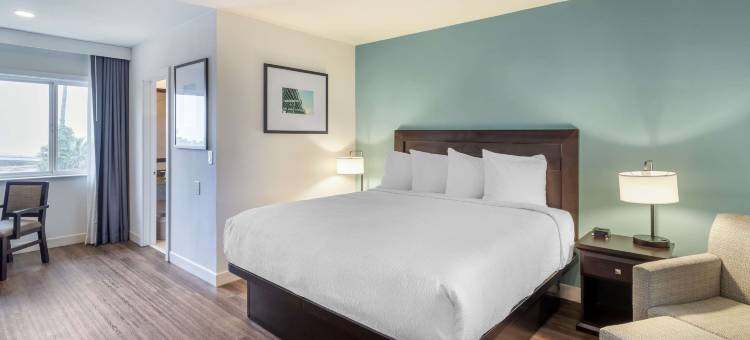 本图拉贝斯特韦斯特优质酒店(Best Western Plus Inn of Ventura)图片
