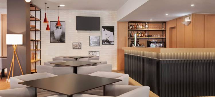 阿尔姆萨菲斯瓦伦西亚温德姆华美达酒店(Ramada by Wyndham Valencia Almussafes)图片