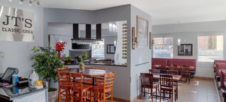 品质酒店及套房埃德蒙顿国际机场(Quality Inn & Suites Edmonton International Airport)图片