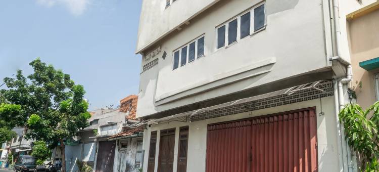 OYO 93863 DV民宿--根登(OYO 93863 DV Homestay Syariah Genteng)图片