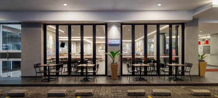 茂物柏古安艾玛利斯酒店(Amaris Hotel Pakuan Bogor)图片