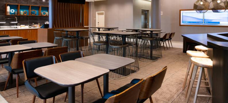 堪萨斯城东北SpringHill Suites酒店(SpringHill Suites Kansas City Northeast)图片