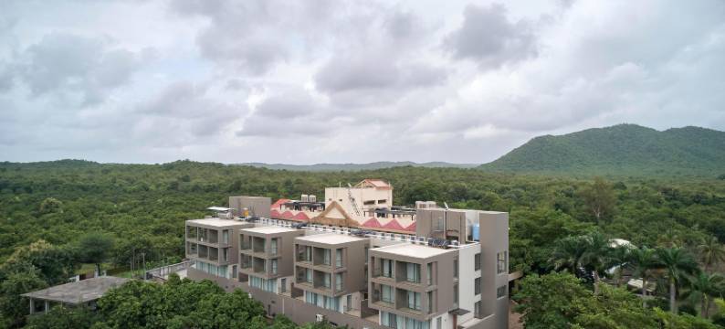 萨罗瓦尔珀尔提科酒店(Sarovar Portico Sasangir)图片