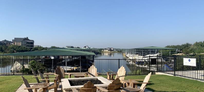 Possum Kingdom Condo Overlooking Pool, Hot Tub and Marina图片