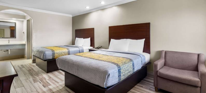 休斯顿高地 I-45 美洲最佳价值旅馆(Americas Best Value Inn Houston Heights at I-45)图片