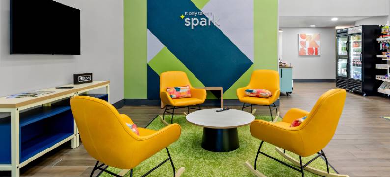 温斯顿塞勒姆大学希尔顿 Spark 酒店(Spark by Hilton Winston-Salem University)图片