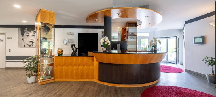 PLAZA INN 斯图加特-菲尔德施塔特(PLAZA INN Stuttgart Airport Messe)图片