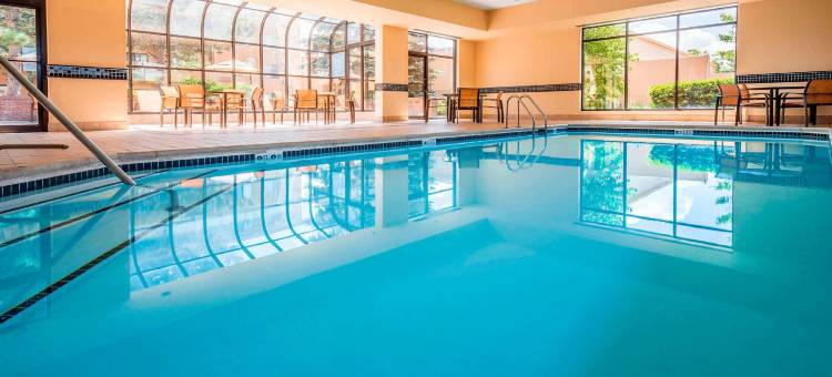 波士顿米尔福德索尼斯塔精选酒店(Sonesta Select Boston Milford)图片