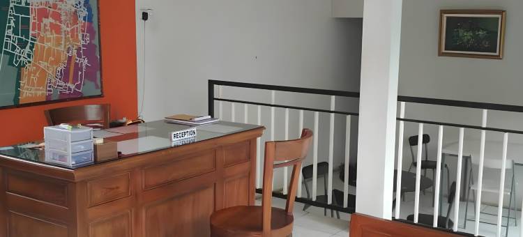 红门伊斯兰酒店靠近普罗博林戈市政厅2号(RedDoorz Syariah Near Balai Kota Probolinggo 2)图片