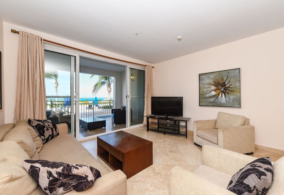 Hotel la Vista Azul Hotel Overview