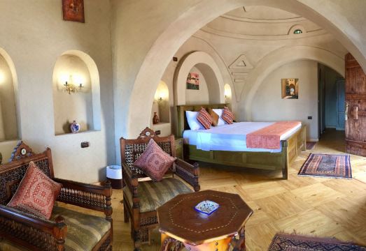 Djorff Palace Hotel Overview