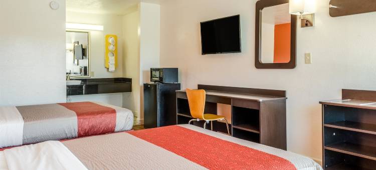 阿拉巴马萨拉兰德 6 号汽车旅馆(Motel 6 Saraland, Al)图片