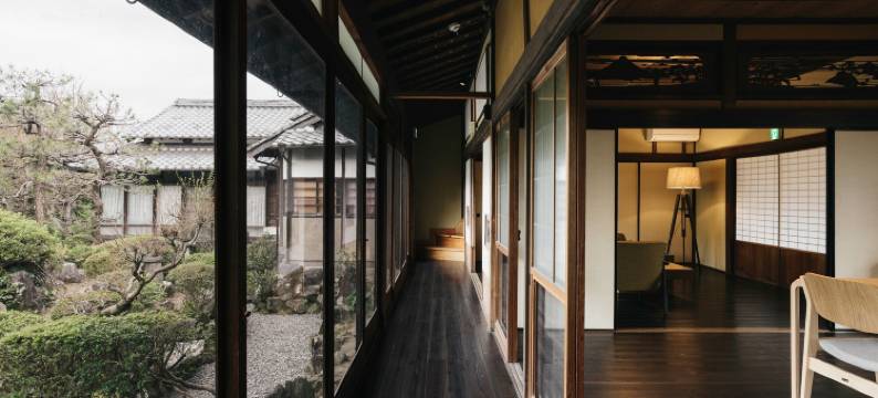 水面(Minamo)图片