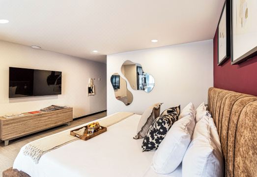 Kukun Socrates Polanco Hotel Overview