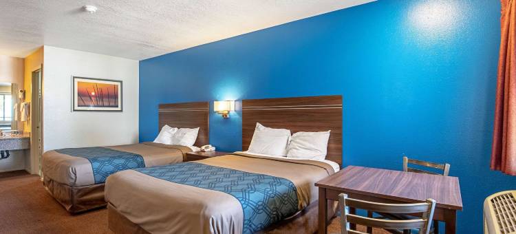 圣乔治北罗德威旅馆 - 近先锋公园(Rodeway Inn St George North - Near Pioneer Park)图片