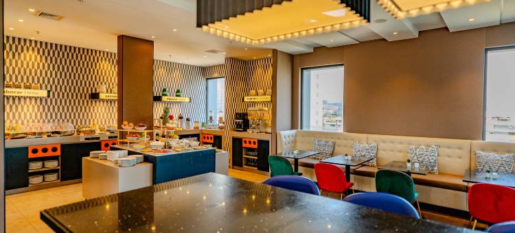 希尔顿欢朋酒店圣地亚哥拉斯孔德斯(Hampton by Hilton Santiago Las Condes)图片