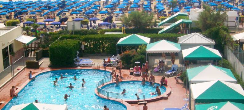 佩萨罗凯拉维尔与迷你卡拉维尔酒店(Hotel Caravelle&MiniCaravelle)图片