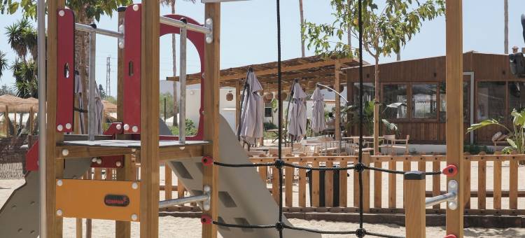 TAIGA阿尔梅里亚海滩(Taiga Almeria Playa)图片