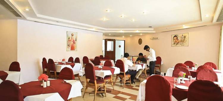 拉米特莱提鲁帕提酒店(Ramee Guestline Tirupati)图片