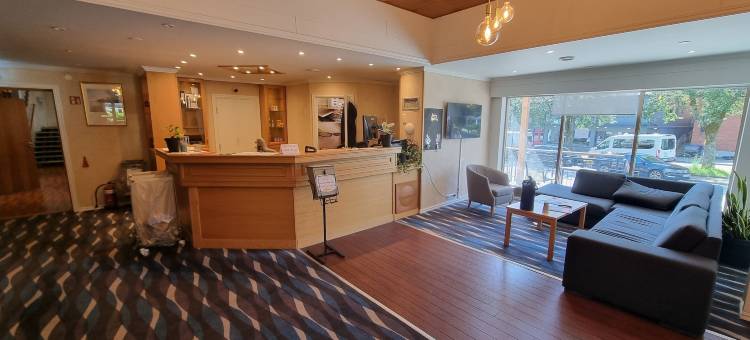 斯托德民众高等学校夏季酒店(Stord Folkehøgskule Sommarhotell Leirvik)图片