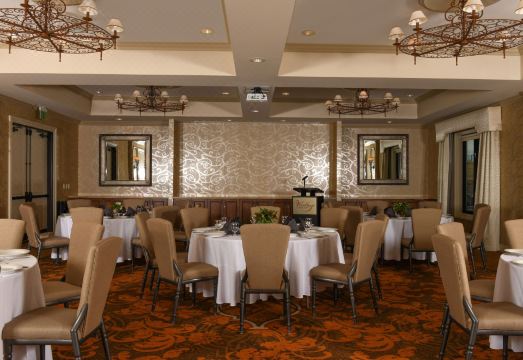 Woolley's Classic Suites Denver Airport Hotel Overview