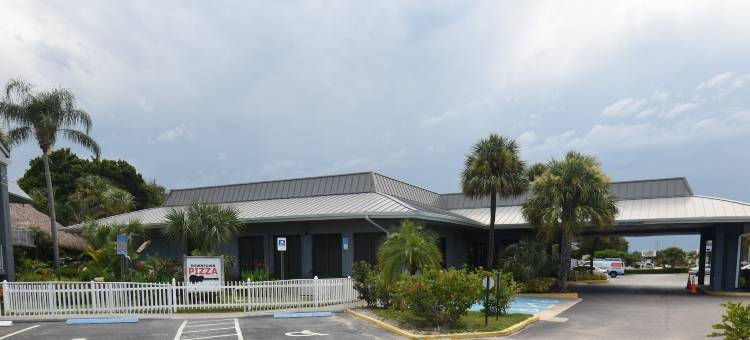 斯图尔特温德姆戴斯酒店(Days Inn by Wyndham Stuart, FL)图片