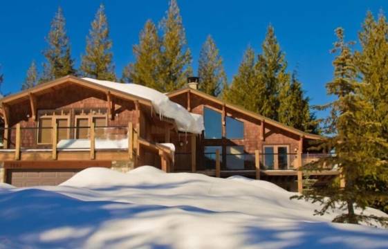 山城地产欧劳斯别墅酒店(Mountain Town Properties Olaus House)