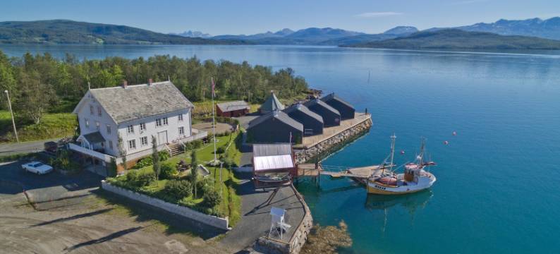 芬斯内斯哥尔德酒店(Finsnes Gaard)图片