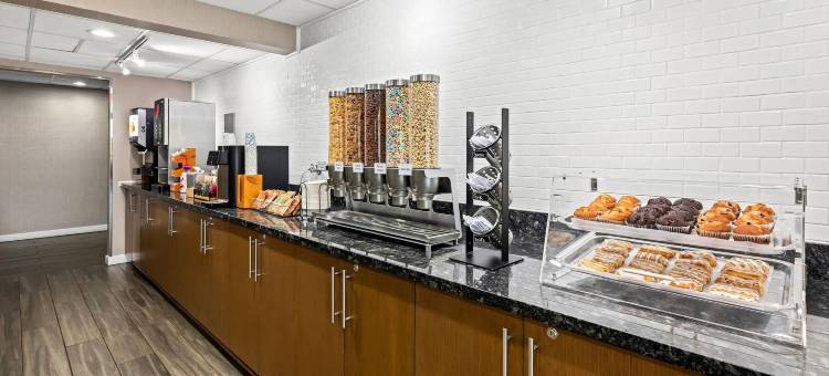 斯特劳兹堡波科诺山佩恩斯特劳德酒店 - 阿桑德连锁酒店(The Penn Stroud, Stroudsburg - Poconos, Ascend Hotel Collection)图片