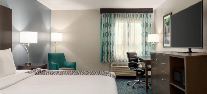 拉昆塔温德姆酒店套房佩鲁饥饿岩石州立公园(La Quinta Inn & Suites by Wyndham Peru Starved Rock St Park)图片