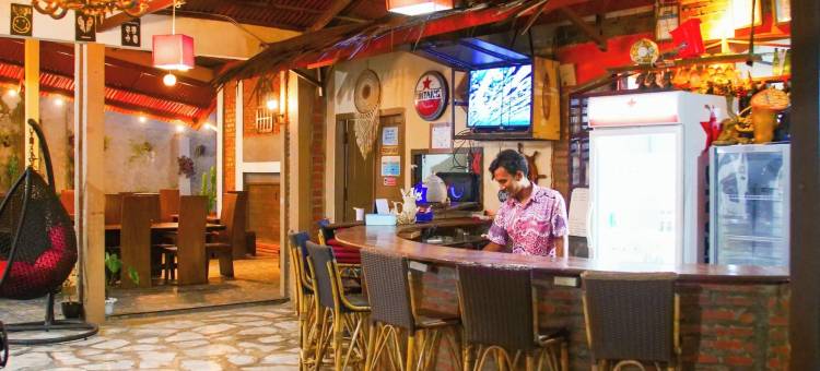 洛维娜克鲁伊冲浪酒店(Lovina Krui Surf)图片